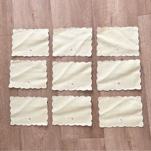 9 PCs NEW Yellow Linen NAPKINS PLACEMATS‎ Embroidered Rooster on Bottom Vintage